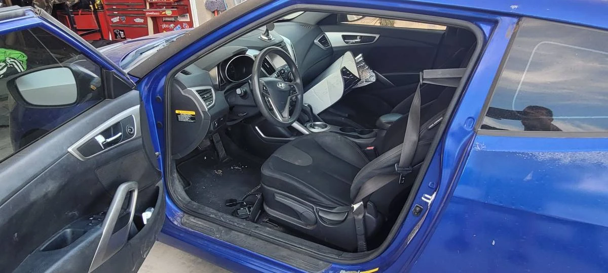 2012 Hyundai Veloster - Image 3 of 4