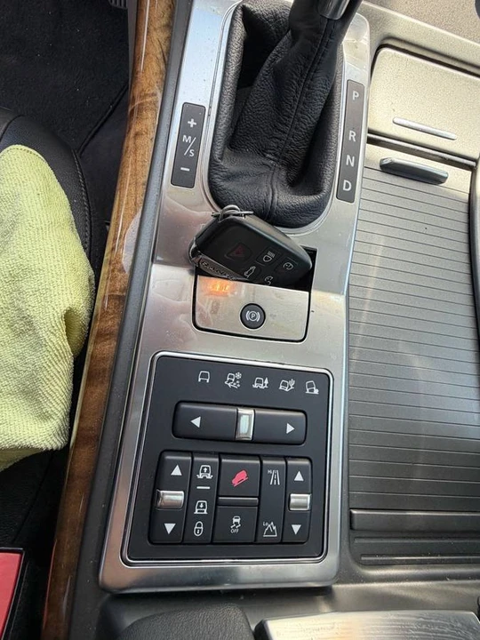 2012 Land Rover Range Rover L322 - Image 4 of 15