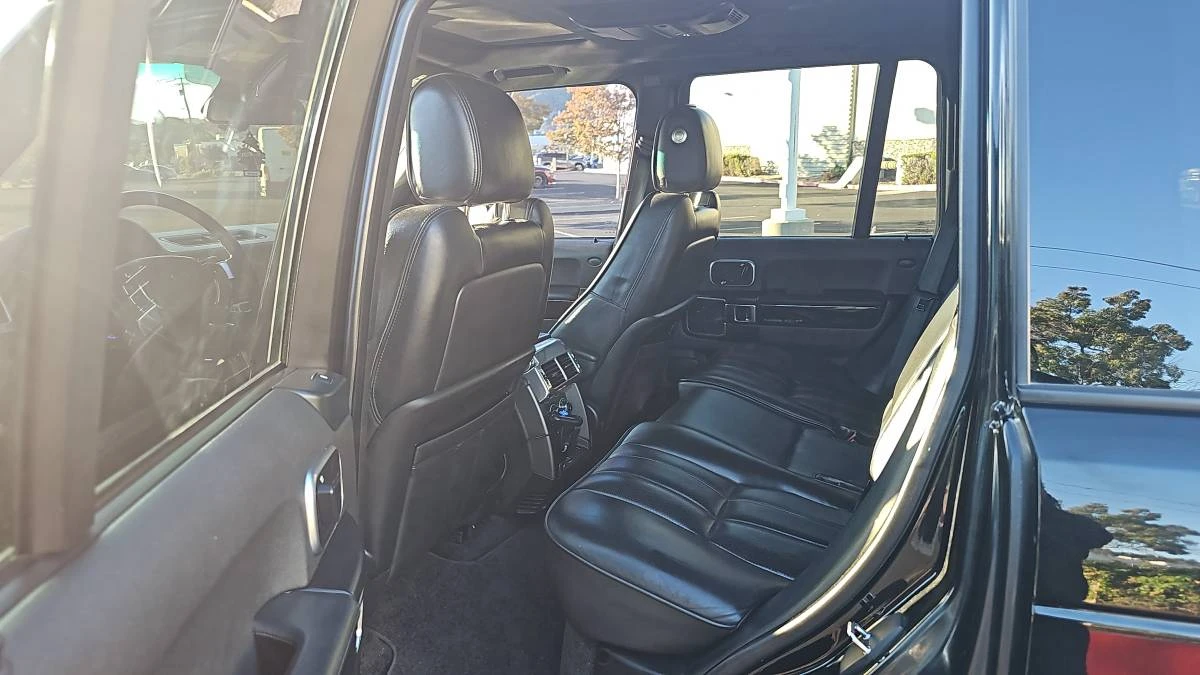 2012 Land Rover Range Rover L322 - Image 8 of 22