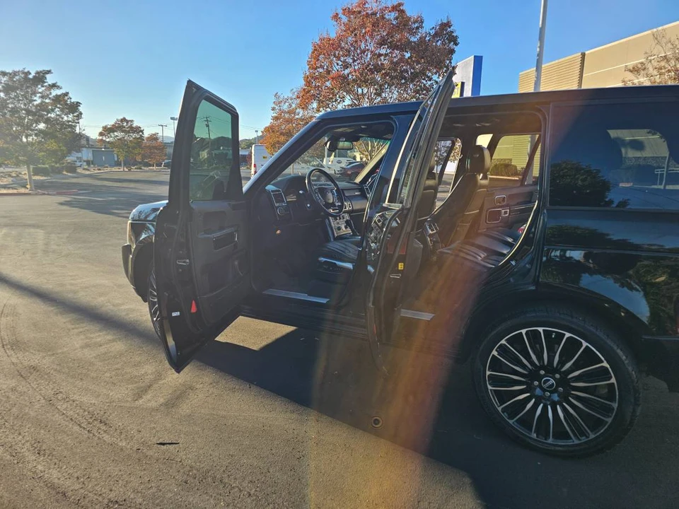 2012 Land Rover Range Rover L322 - Image 20 of 22