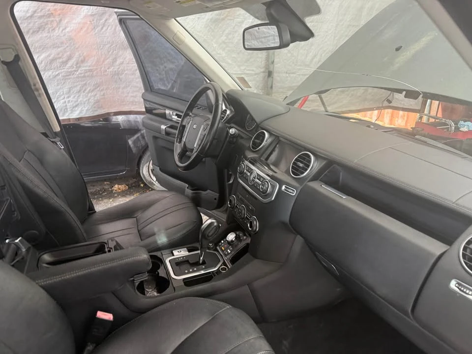 2012 Land Rover Discovery 4th Gen - Image 6 of 8
