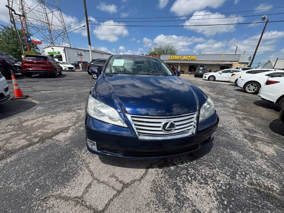 2012 Lexus ES 5th Gen - Image 2 of 9