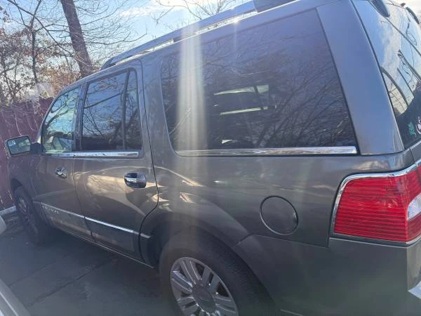 2012 Lincoln Navigator 3rd Gen - Image 6 of 8