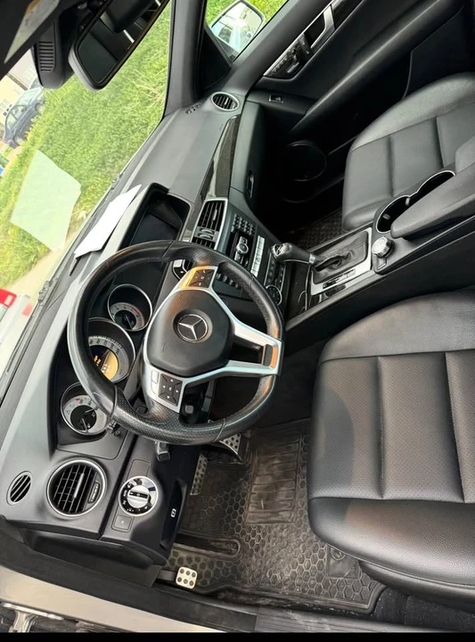2012 Mercedes-Benz W204 C-Class - Image 4 of 5