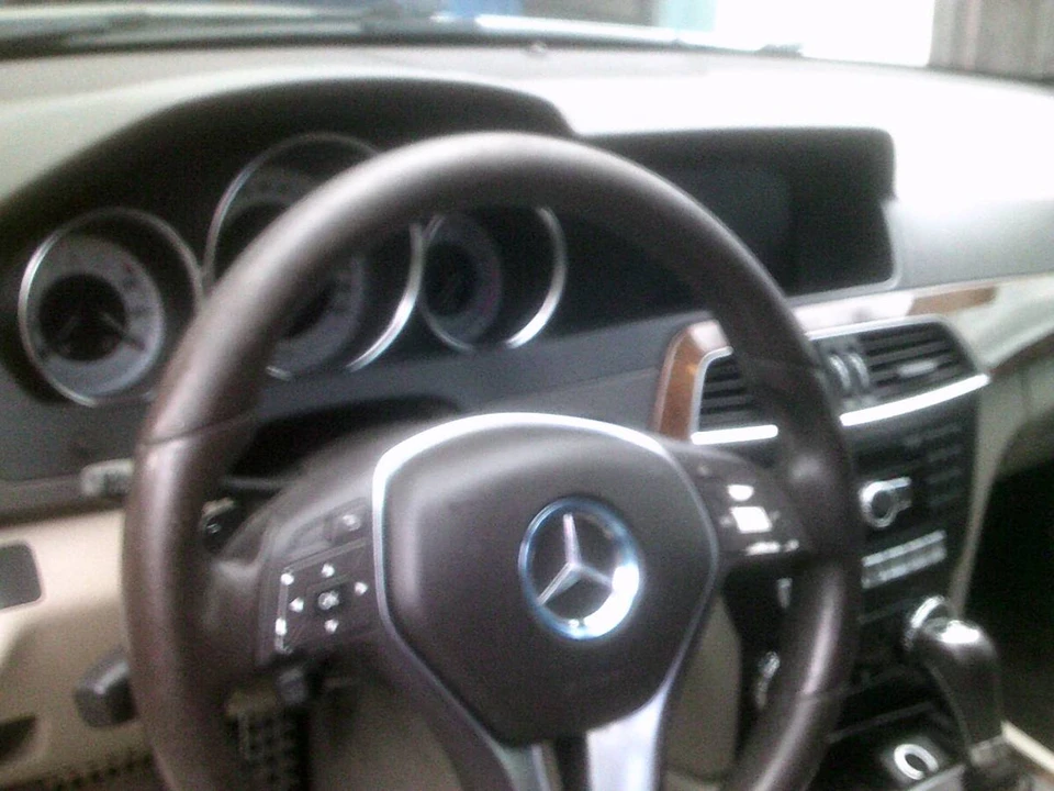 2012 Mercedes-Benz W204 C-Class - Image 5 of 7