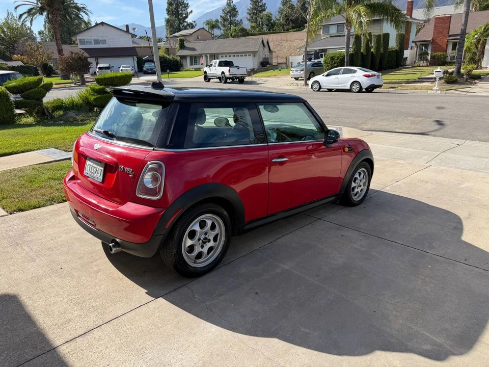 2012 Mini Mini 2nd Gen - Image 4 of 9