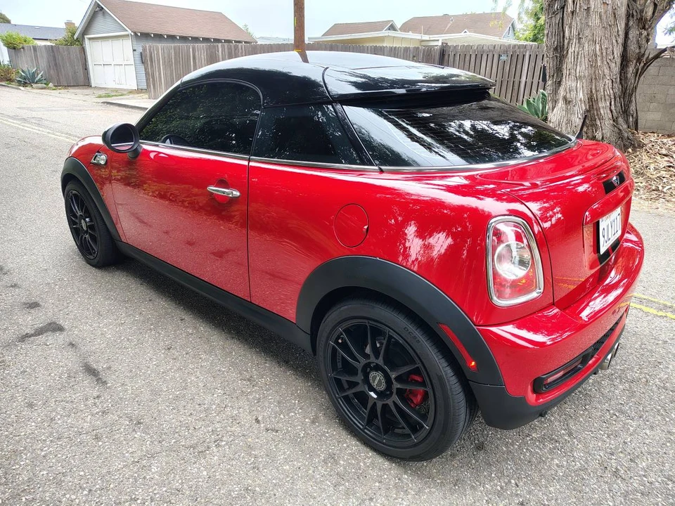 2012 Mini Coupe & Roadster - Image 3 of 8