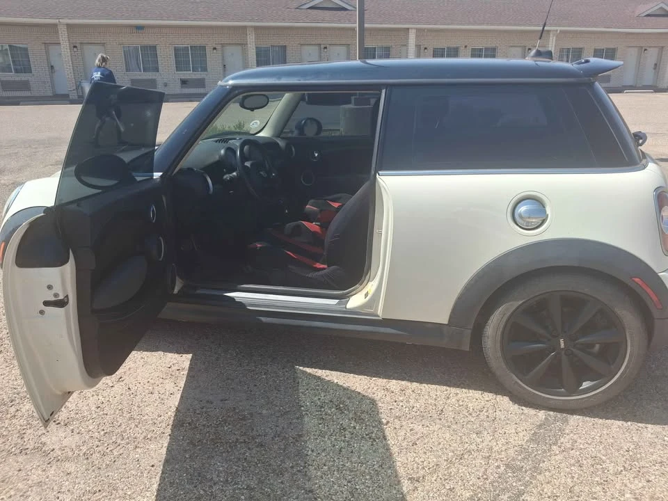 2012 Mini Mini 2nd Gen - Image 4 of 6