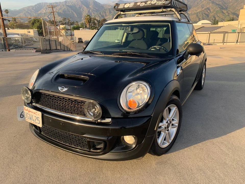 2012 Mini Mini 2nd Gen - Image 2 of 19