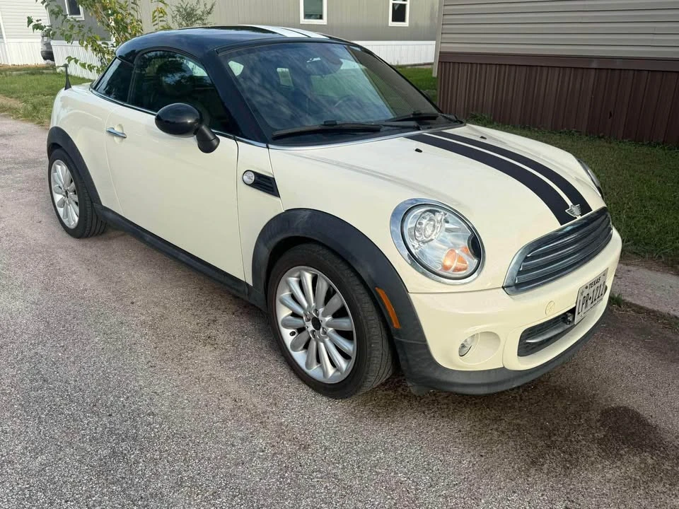 2012 Mini Coupe & Roadster - Image 3 of 6