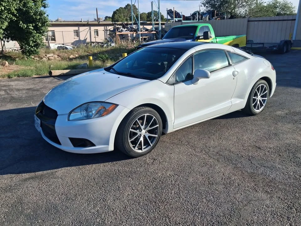 2012 Mitsubishi Eclipse 4th Gen - Image 4 of 11