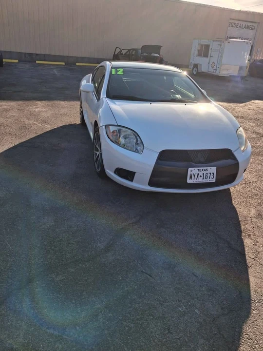 2012 Mitsubishi Eclipse 4th Gen - Image 2 of 11