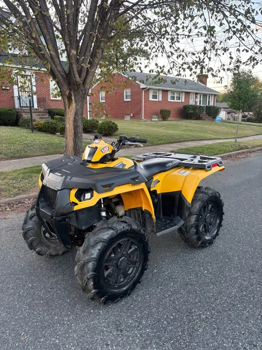 2012 Polaris - Image 2 of 9