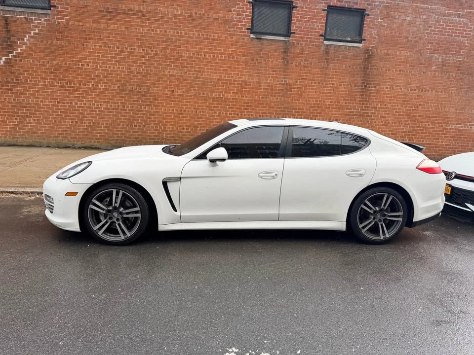 2012 Porsche 970 Panamera - Image 2 of 10