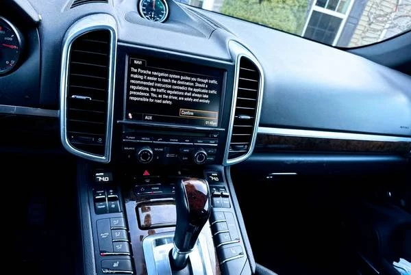 2012 Porsche 958 Cayenne - Image 4 of 6