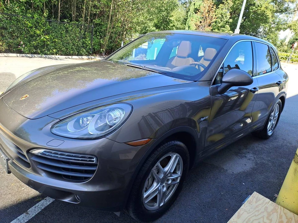 2012 Porsche 958 Cayenne S - Image 5 of 13