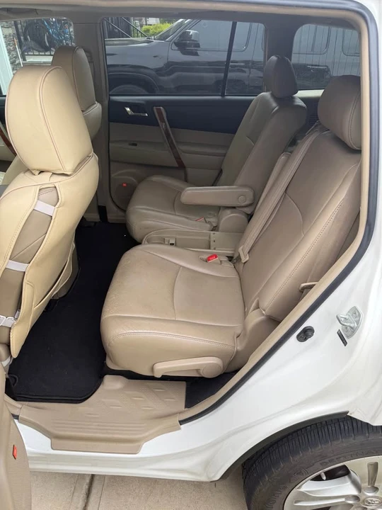 2012 Toyota Highlander - Image 7 of 10