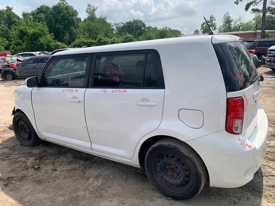 2012 Scion xB - Image 7 of 7