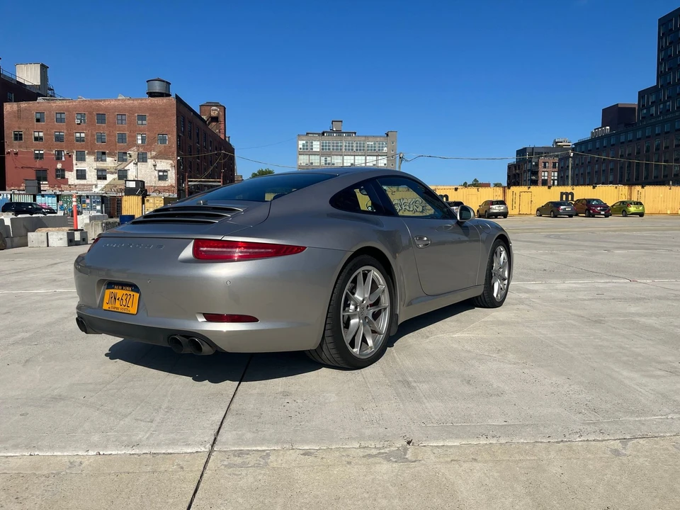 2012 Porsche 991 Carrera - Image 5 of 23