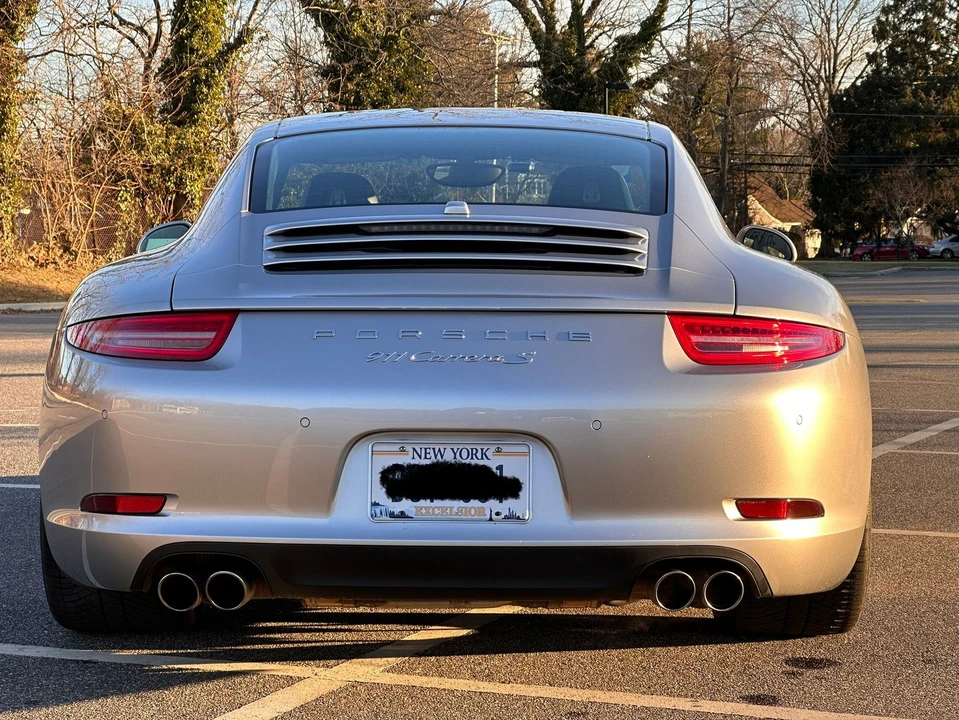 2013 Porsche 991 Carrera S - Image 9 of 10
