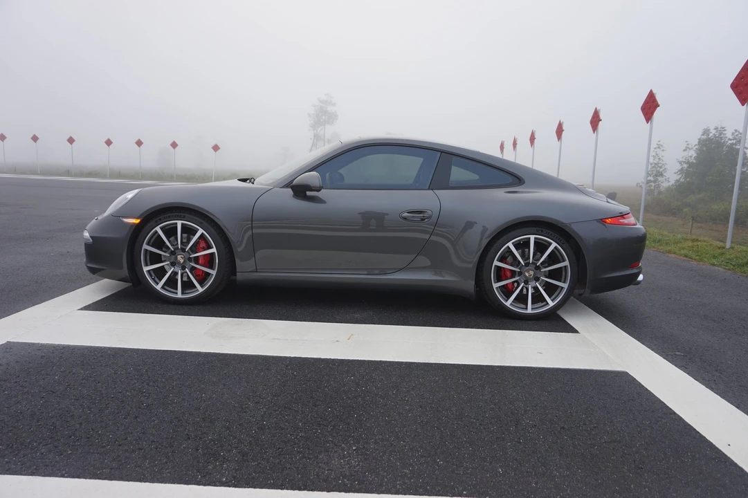 2012 Porsche 991 Carrera S - Image 9 of 31