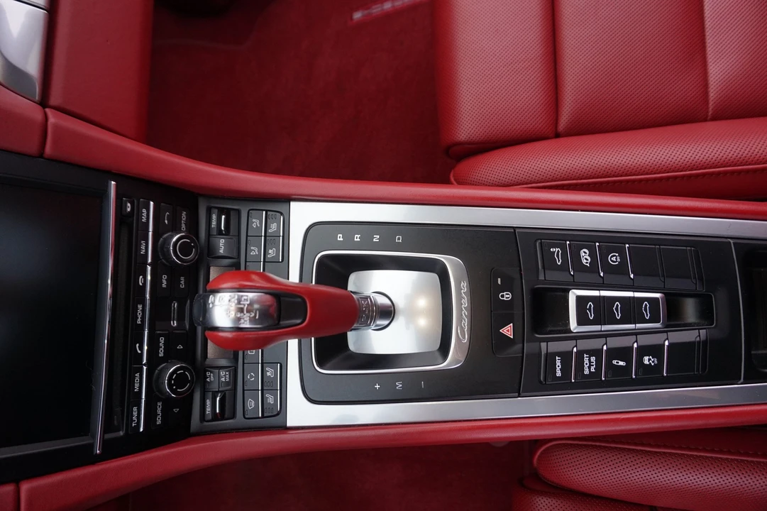 2012 Porsche 991 Carrera S - Image 25 of 31