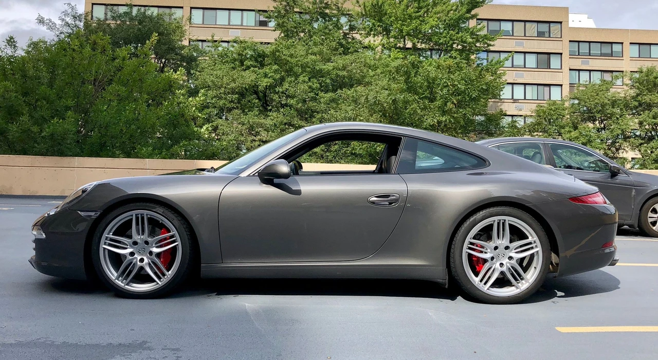 2012 Porsche 991 Carrera S - Image 9 of 26