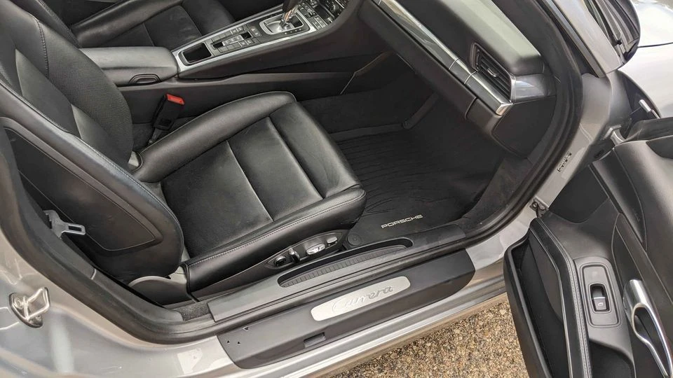 2012 Porsche 991 Carrera - Image 9 of 17