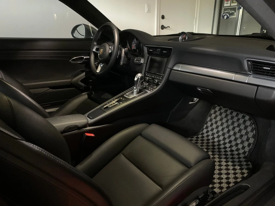 2012 Porsche 991 Carrera S - Image 23 of 28
