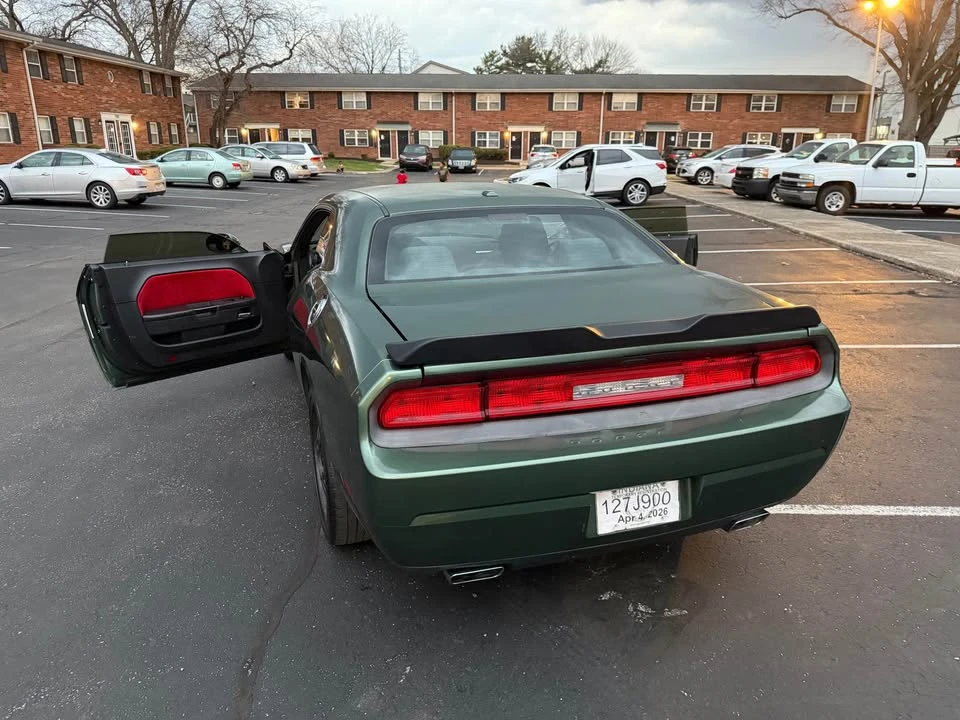 2012 Dodge Challenger 3rd Gen - Image 6 of 8