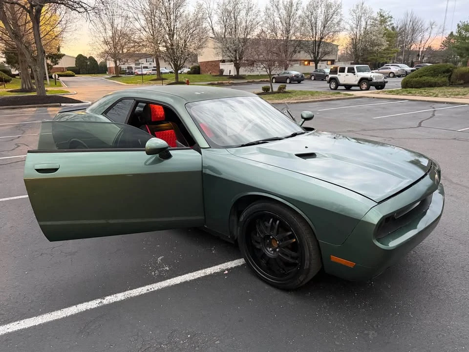 2012 Dodge Challenger 3rd Gen - Image 2 of 8