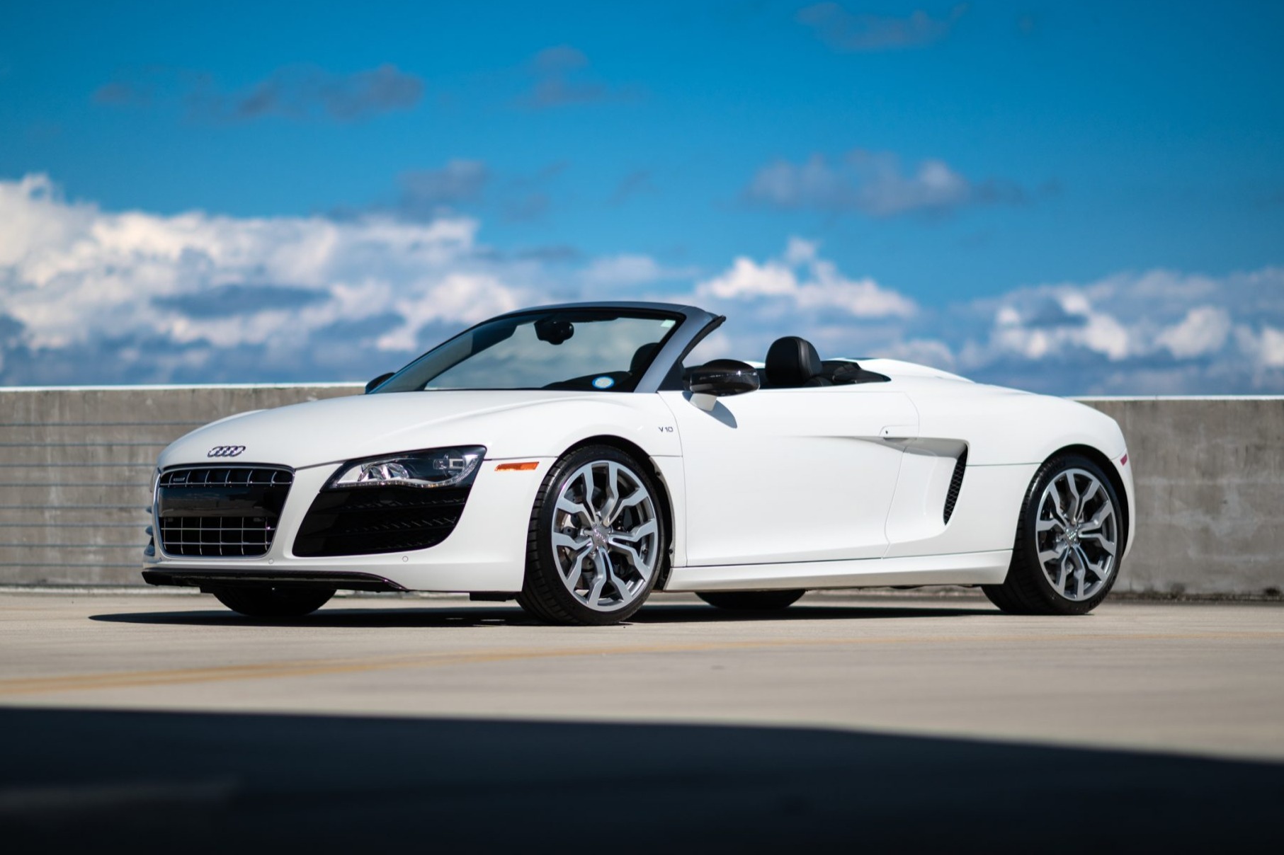14k-Mile 2012 Audi R8 V10 Spyder 6-Speed