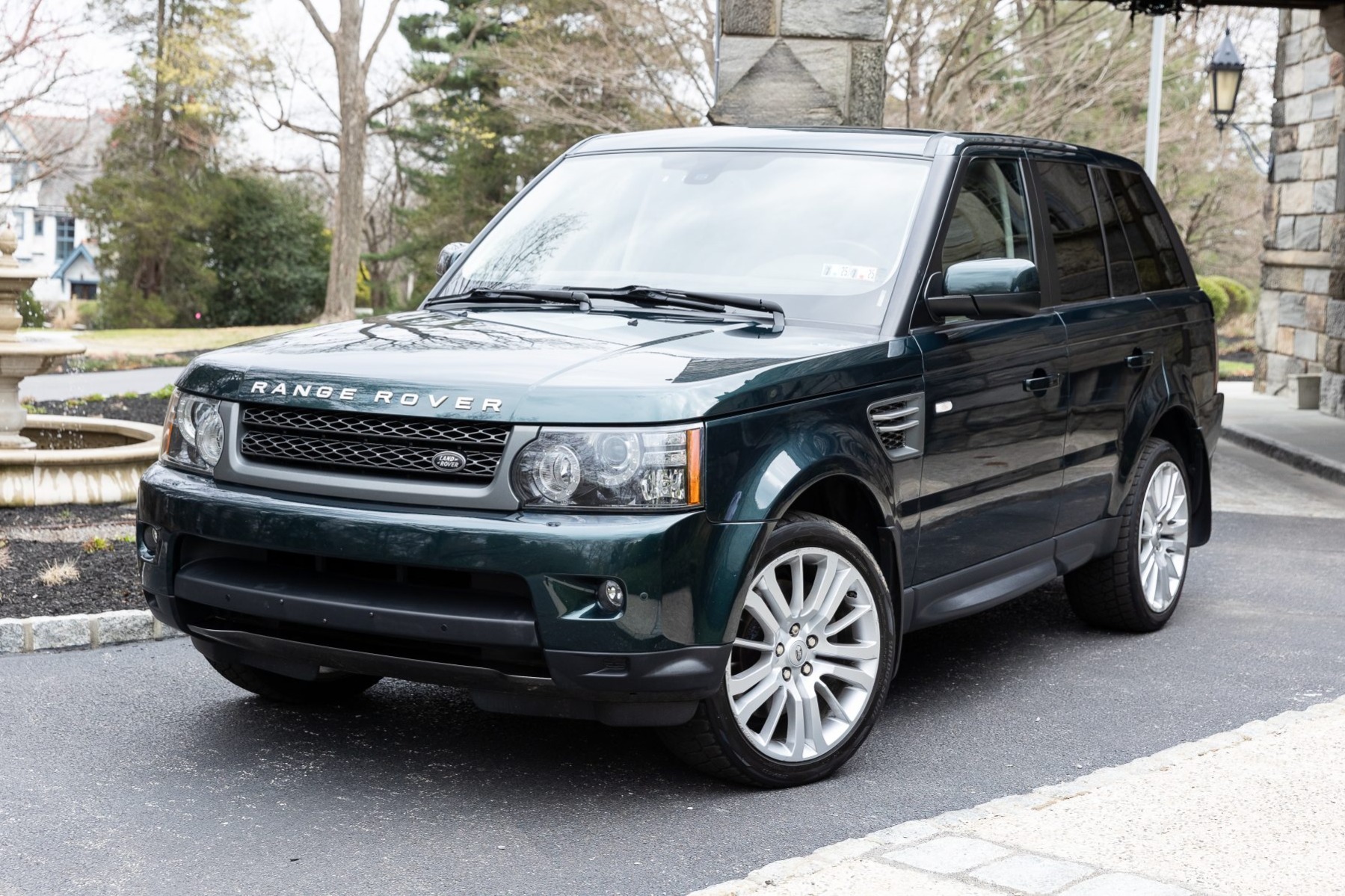 2012 Land Rover Range Rover Sport HSE Luxury