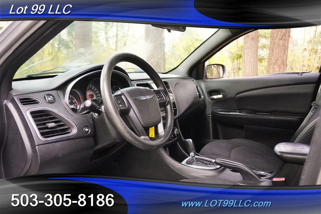 2013 Chrysler 200 - Image 2 of 4