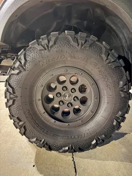 Ford F150 Raptor 17-inch SVT Bead Lock Wheels with 37-inch Tires
