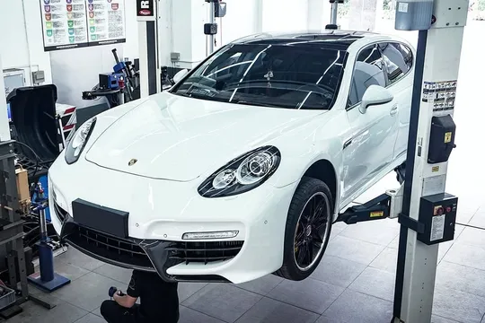 Porsche Panamera 970.2 CAT Style Front Bumper