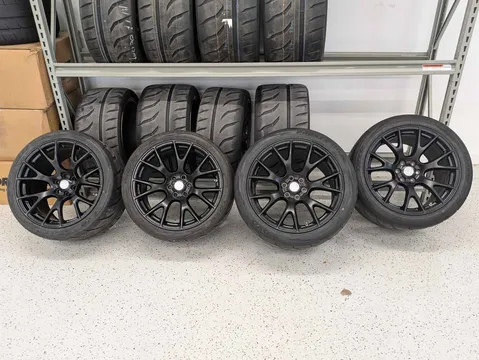2013-2017 Dodge Viper ACR Wheels & Tires