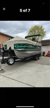 2013 21’ Bentley encore se Pontoon boat- possible trade on rv