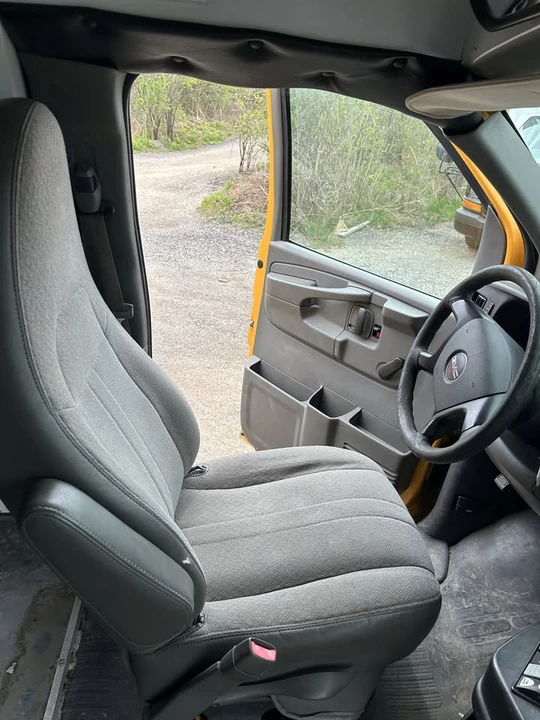 2013 Chevrolet Express - Image 12 of 14