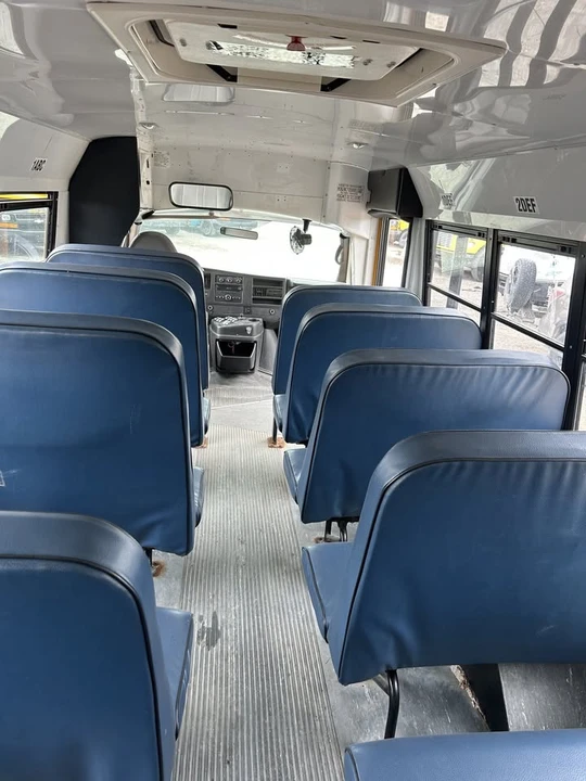 2013 Chevrolet Express - Image 14 of 14