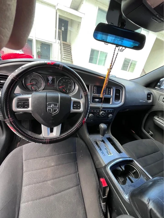 2013 Dodge Avenger Sedan - Image 2 of 7