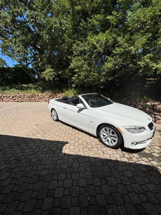 2013 BMW E93 3 Series Convertible - Image 3 of 15