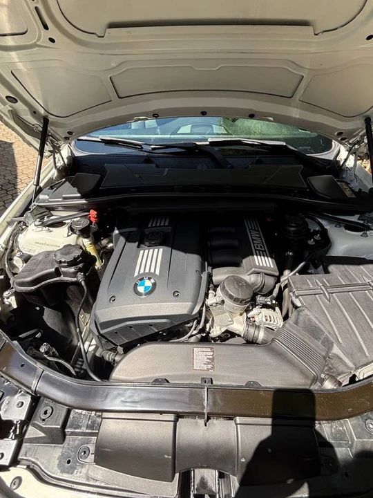 2013 BMW E93 3 Series Convertible - Image 14 of 15