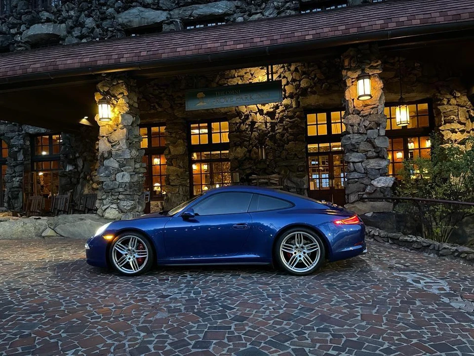 2013 Porsche 991 Carrera 4S - Image 9 of 9