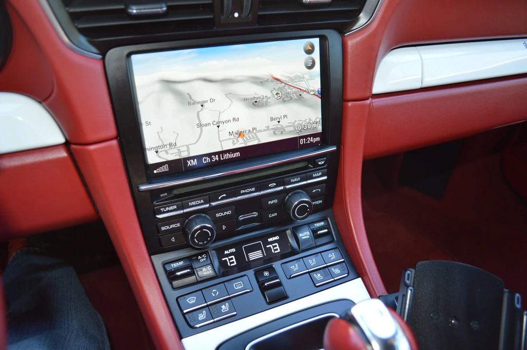 2013 Porsche 991 Carrera 4S - Image 11 of 12
