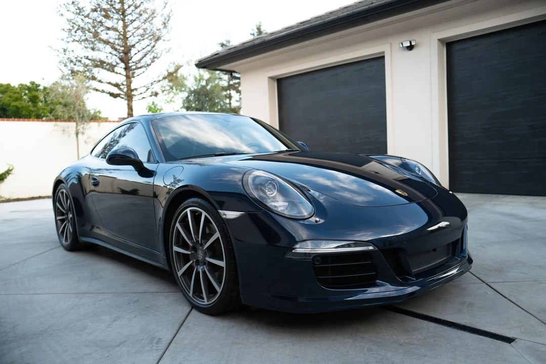 2013 Porsche 991 Carrera 4S - Image 17 of 31