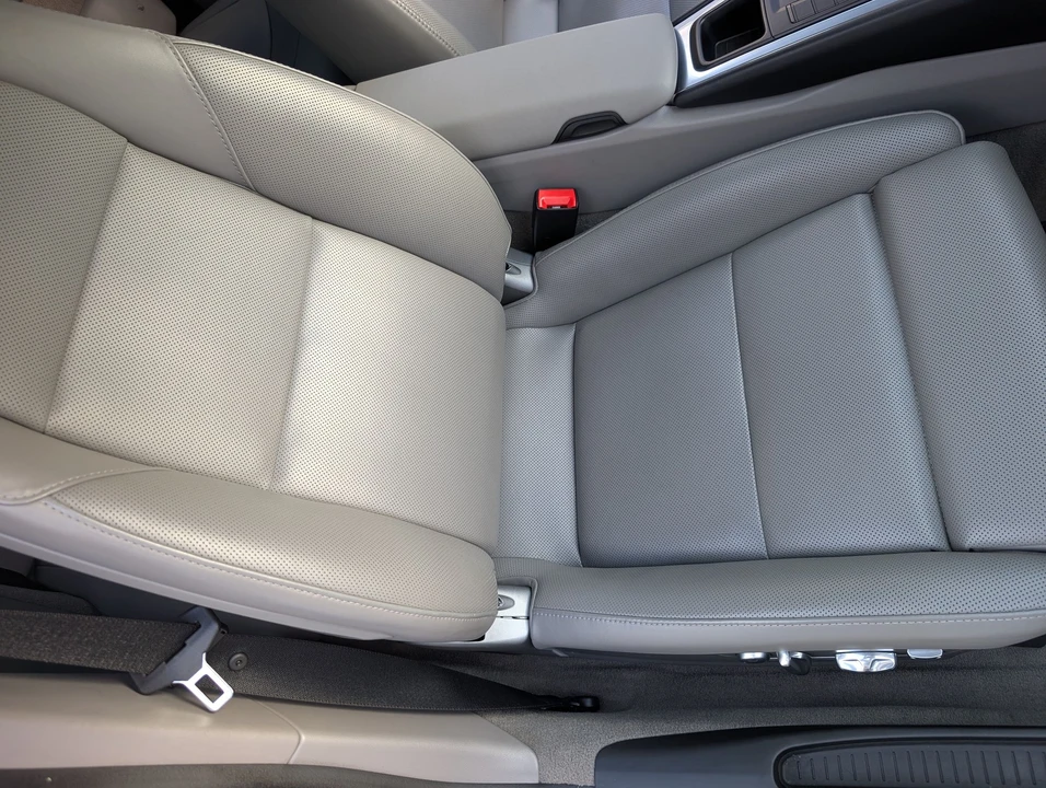 2013 Porsche 991 Carrera 4S - Image 26 of 31