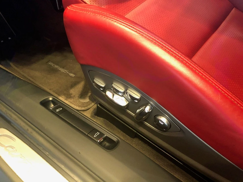 2013 Porsche 991 Carrera 4S - Image 10 of 31