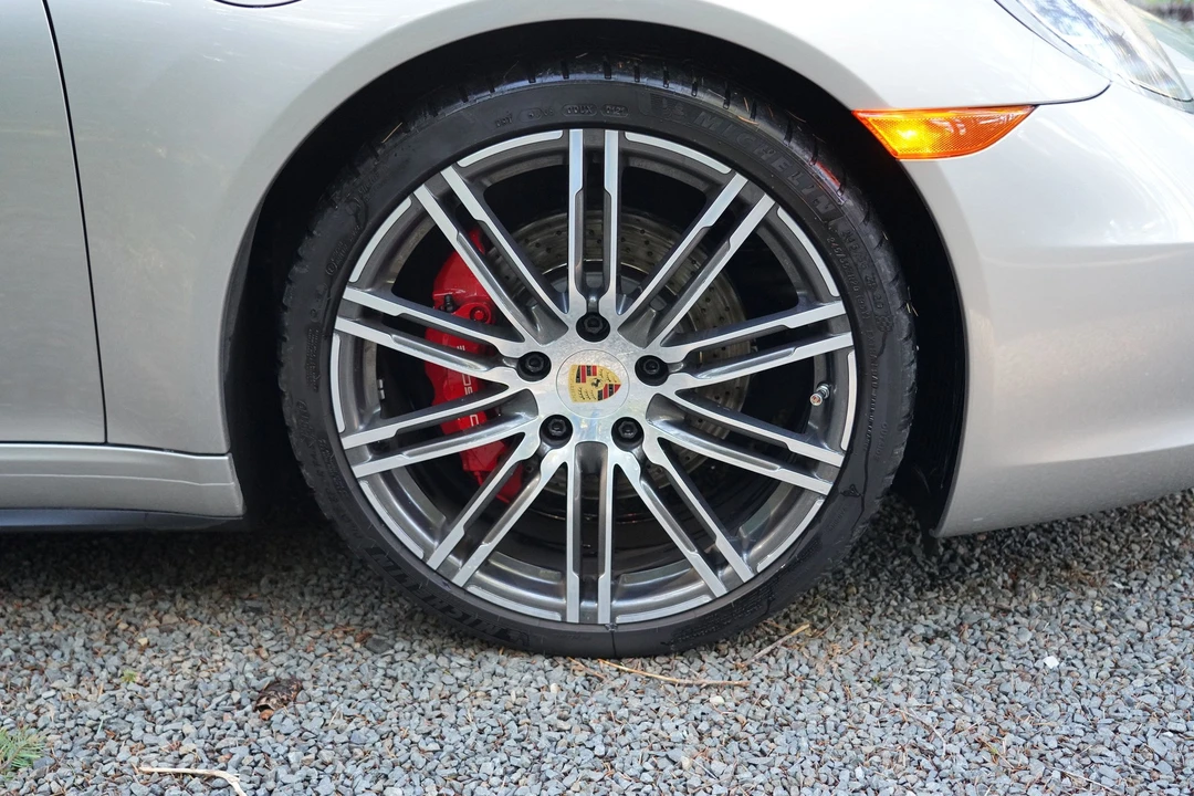 2013 Porsche 991 Carrera 4S - Image 20 of 25