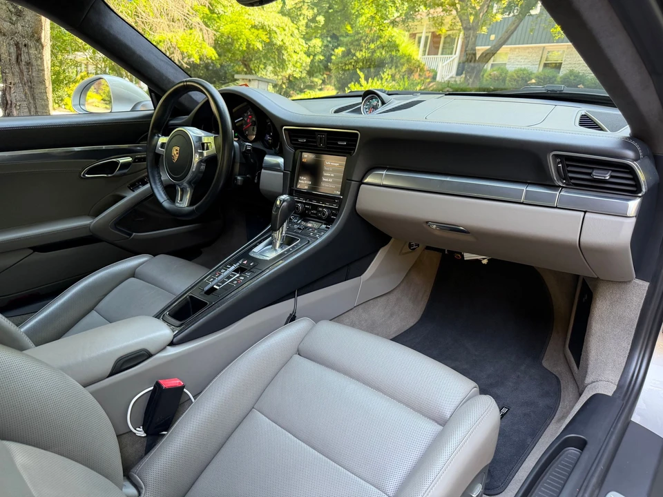 2013 Porsche 991 Carrera 4S - Image 31 of 31